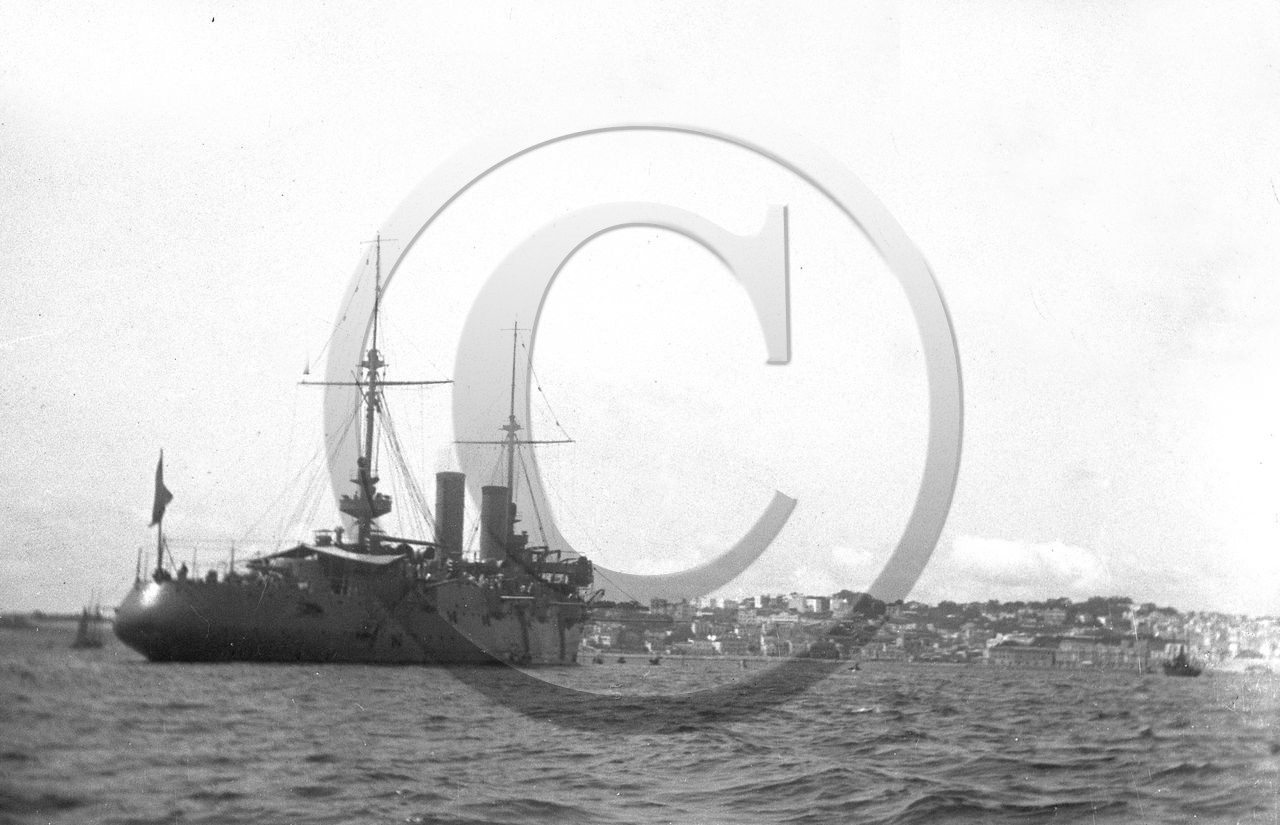 BA 536 guerre au mouillage .jpg