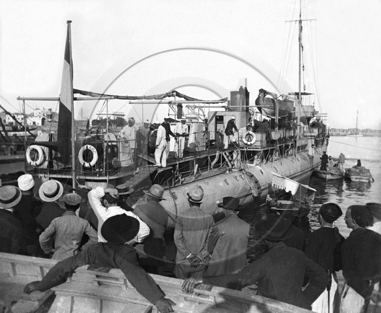 BA 1441 navire de guerre torpilleur ARC  .jpg