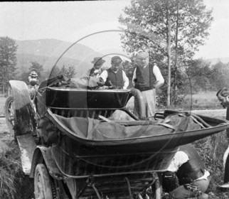 AU 1423 panhard  .jpg