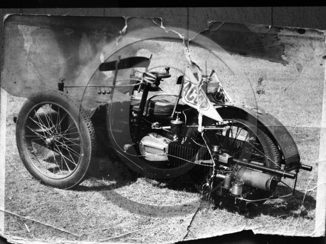 mov 30 tricycle yacco d'apres photo .jpg