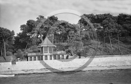 arc 4212 cabine de bain villa pereire.jpg