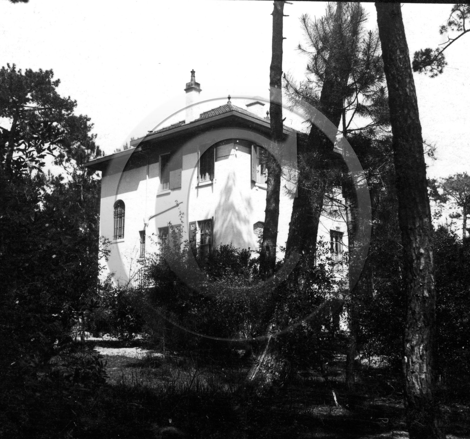 arc 4144 villa ste monique allée des tilleuls.jpg