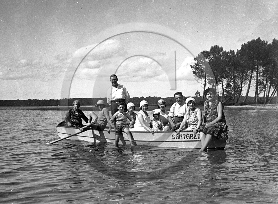 vi  207 Sanguinet  promenade sur l etang  dpt 40 .jpg