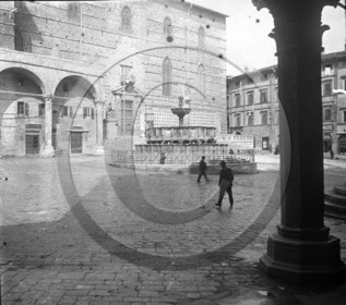 Perouse fontaine   Italie .jpg