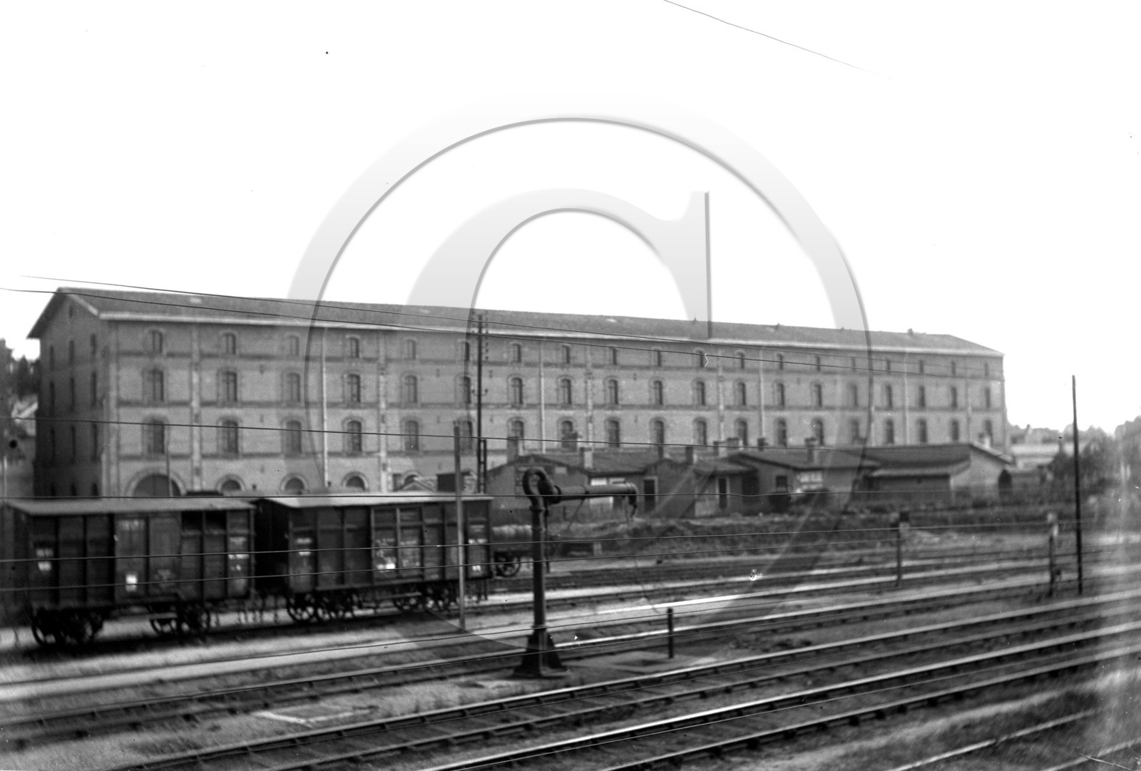 vi  1612 Langon entrepot de tabac - voie ferrée dpt 33  .jpg