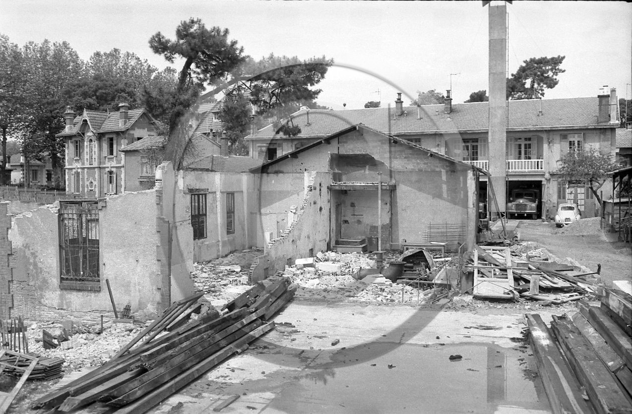 pochette 405 démolition caserne des pompiers 21 mai 1963  .3.jpg