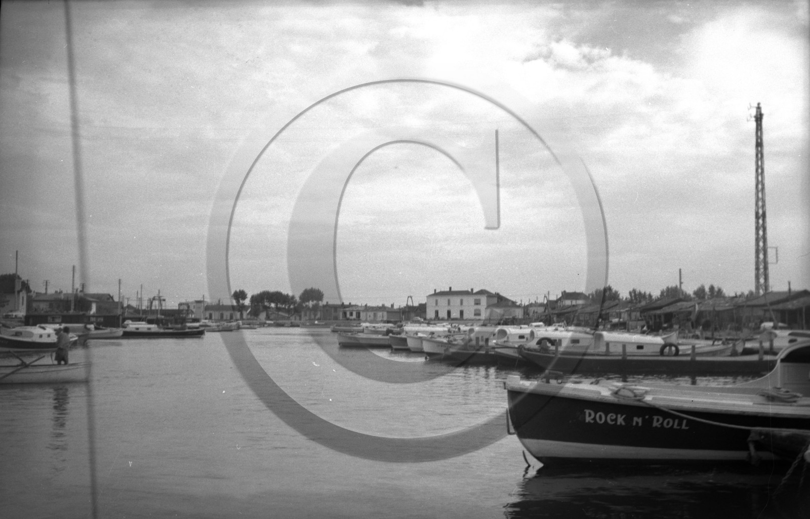 arc 4382 port de la Teste pinasse rock N' roll  .jpg