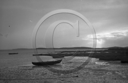 arc 4364 pinassotte sur la plage.jpg