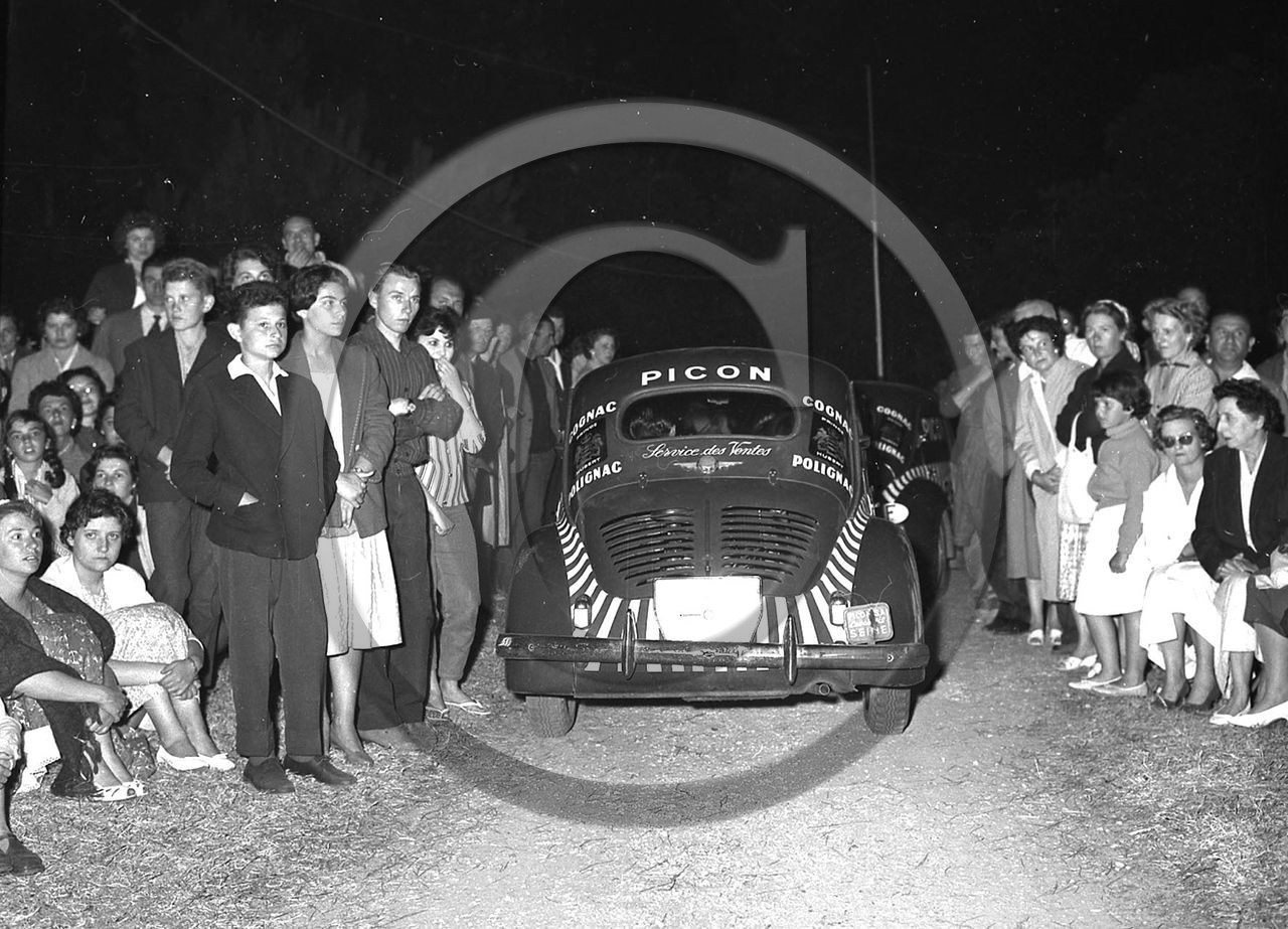 auc 290 4 CH de dos concours élégance.jpg