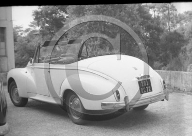 AU 292 Peugeot 203 cabriolet .jpg