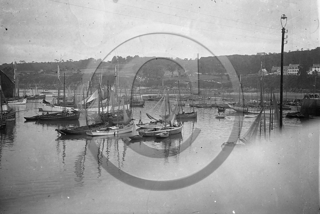 BA 403   Douarnenez  dpt 29.jpg