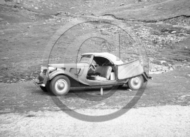 AU 4115   traction cabriolet.jpg