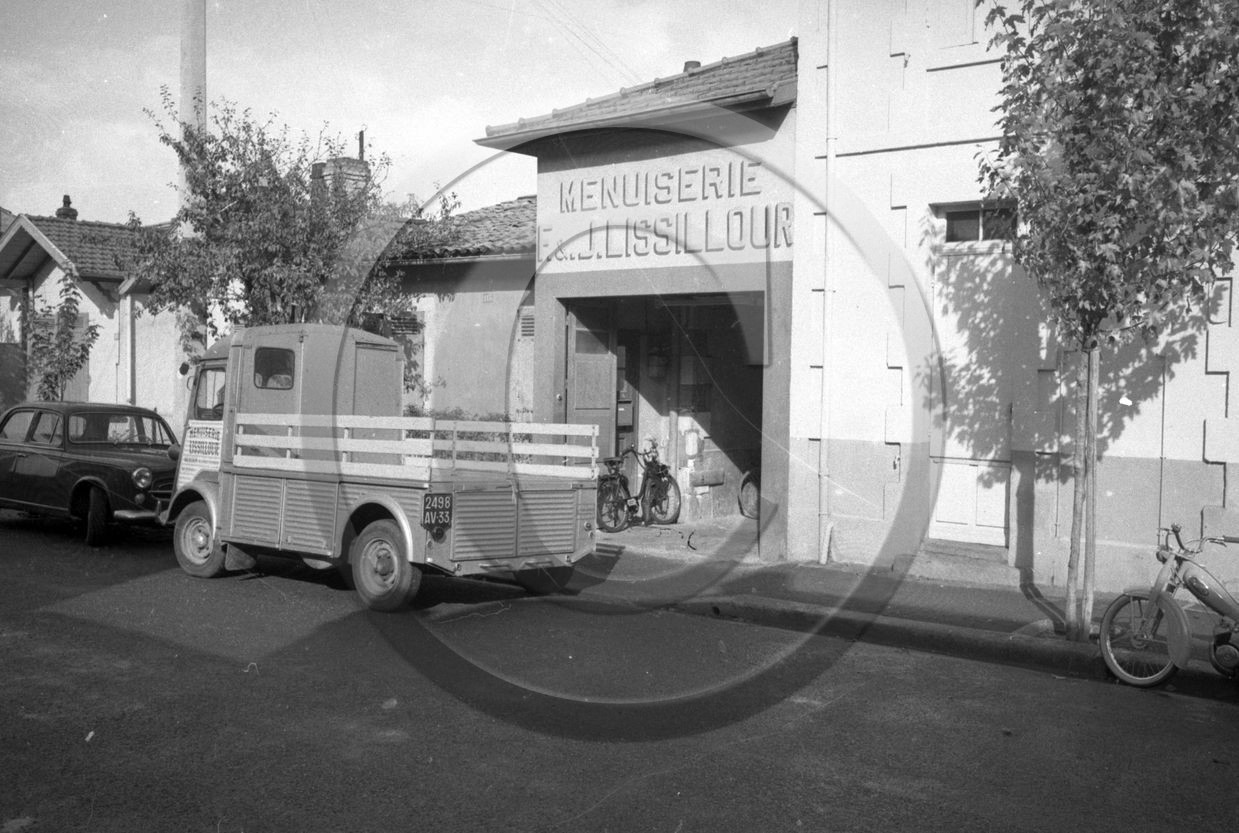 ARC 2470 Citroen HY  .jpg