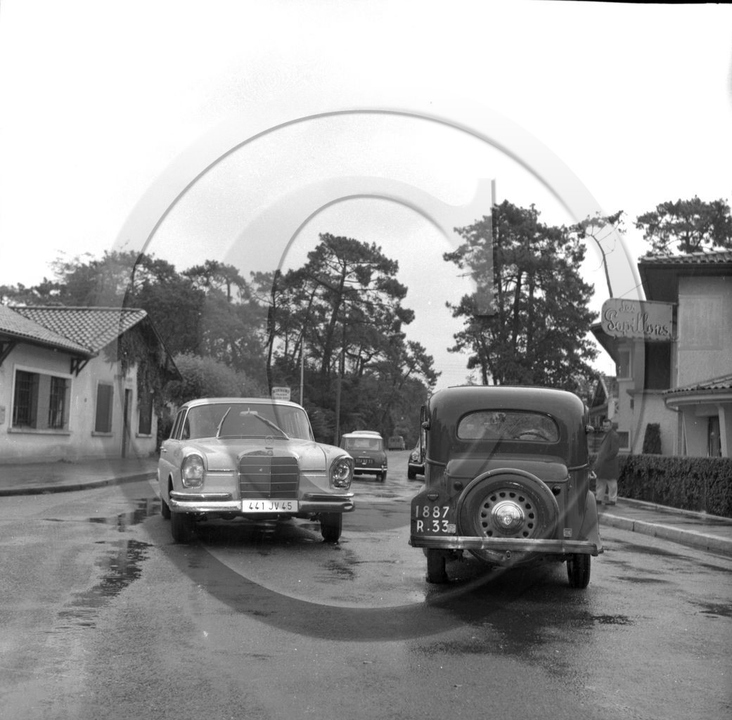 AU 1385  Rosengart .jpg