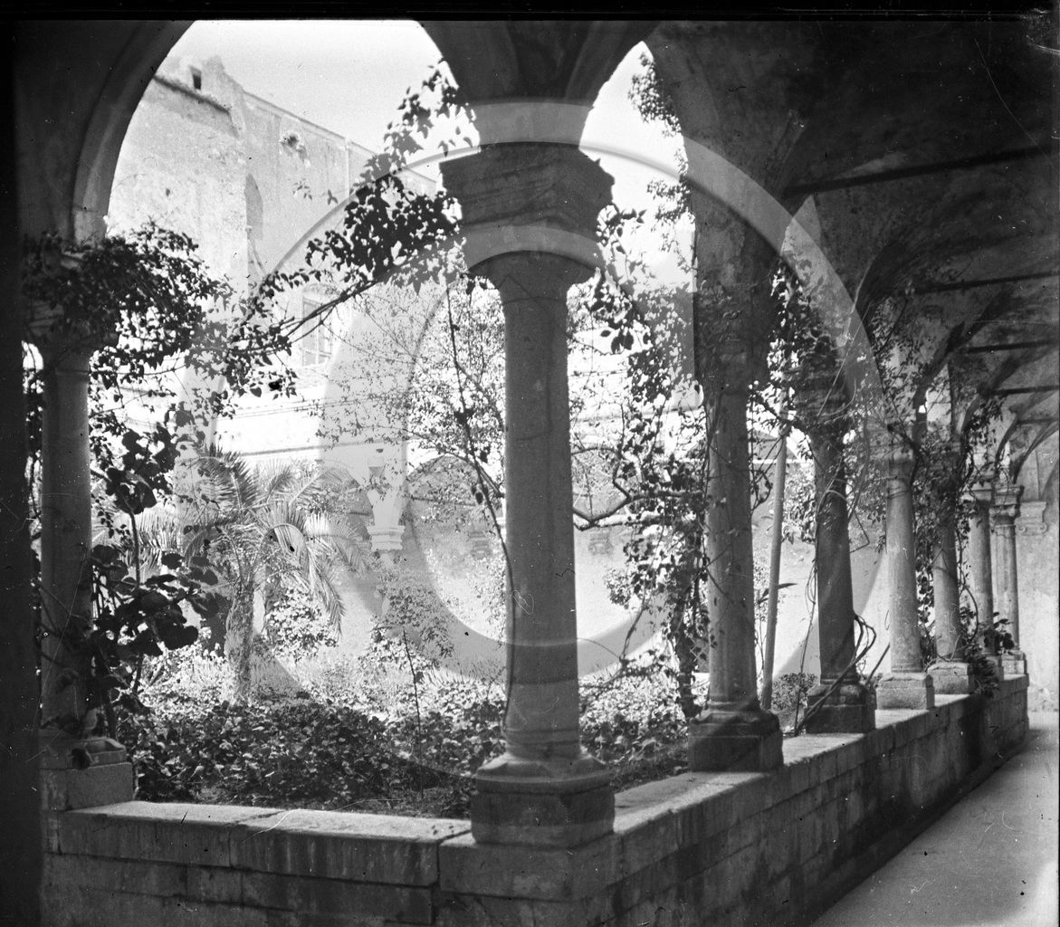 Rome basilique  St Paul les murs .jpg