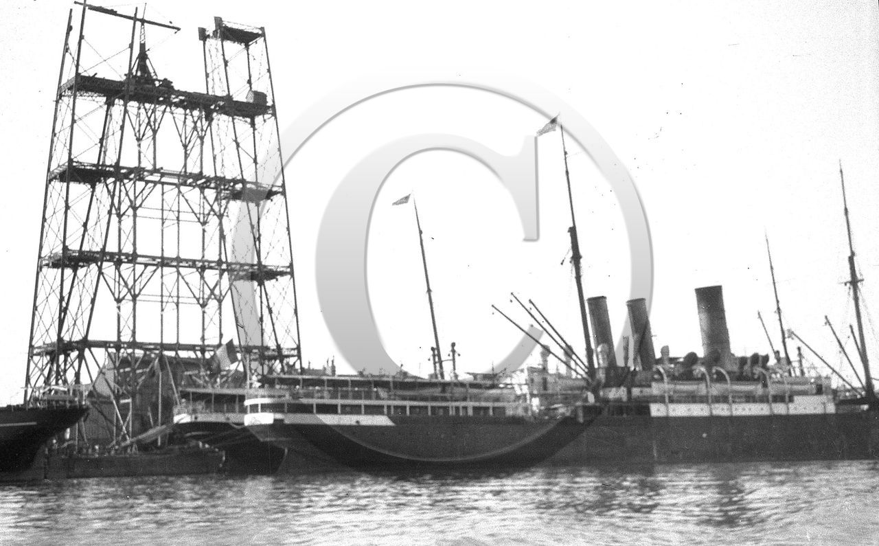 BX 166 construction du pont transbordeur.jpg