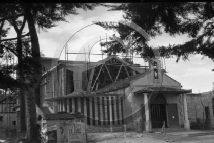 arc 4286 église en construction .jpg