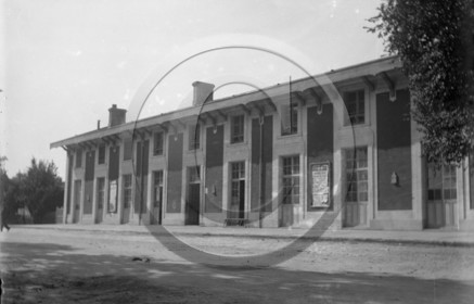 vi  1596   gare de Laréole   dpt33.jpg