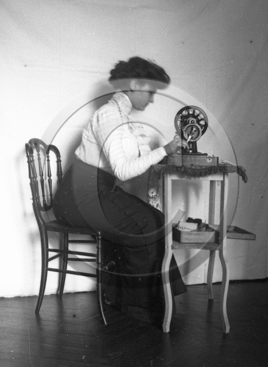 ME 80 couturiere .jpg