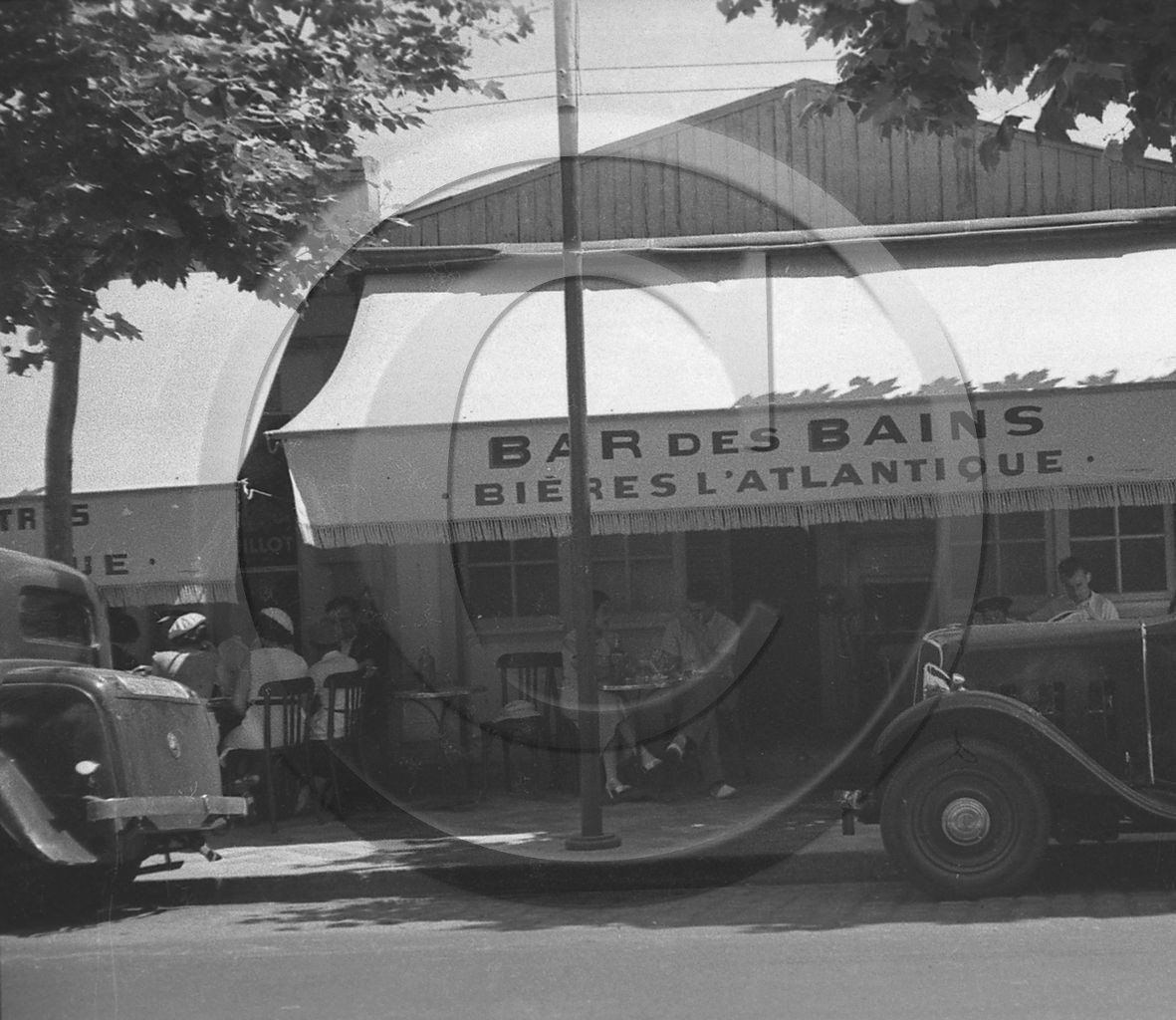 arc bar des bains 2.jpg