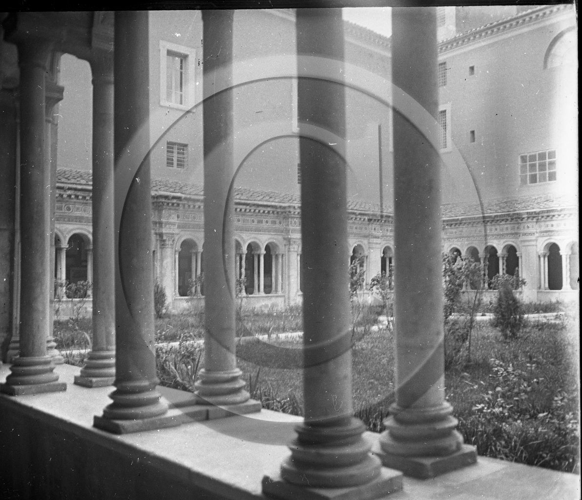 Rome basilique de St Paul hors les murs  Italie  .jpg