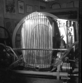 au 1414 Bugatti T 57 atalante en restauration  .jpg