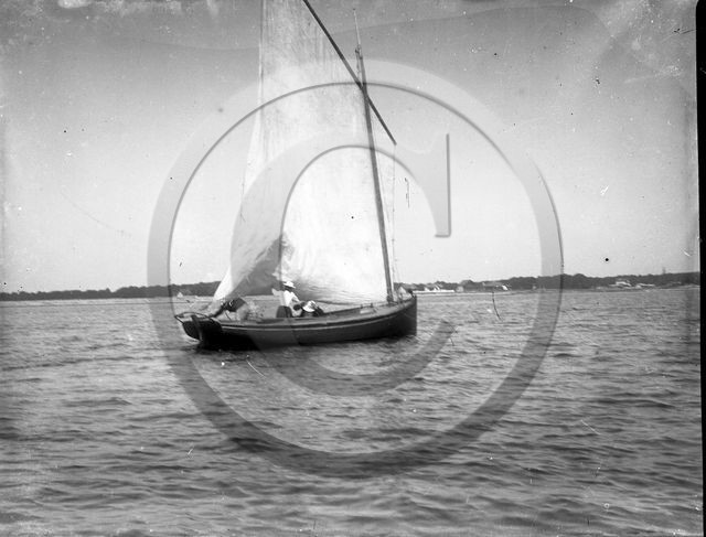 arc 4513 voilier .jpg