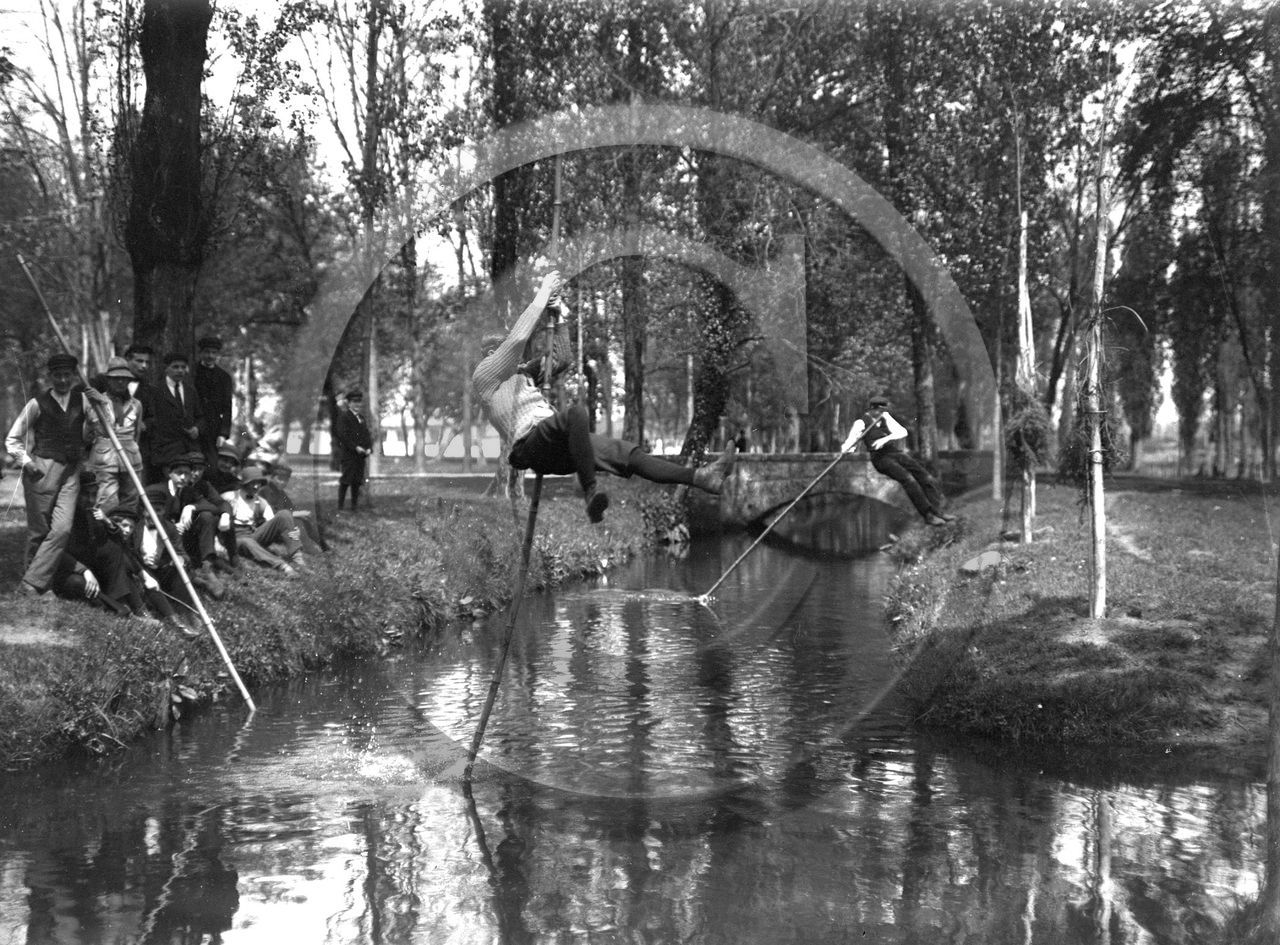 BX 235    Bègle  parc de Mussonville 1.jpg