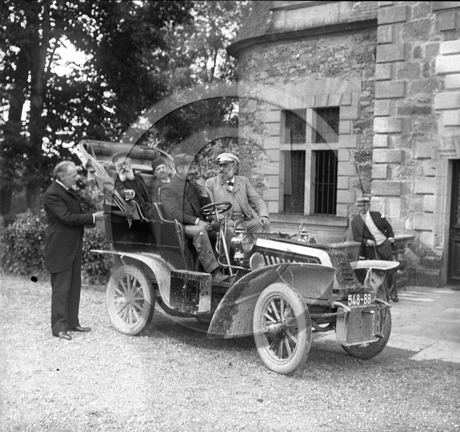 AU 4307 ancetre .jpg