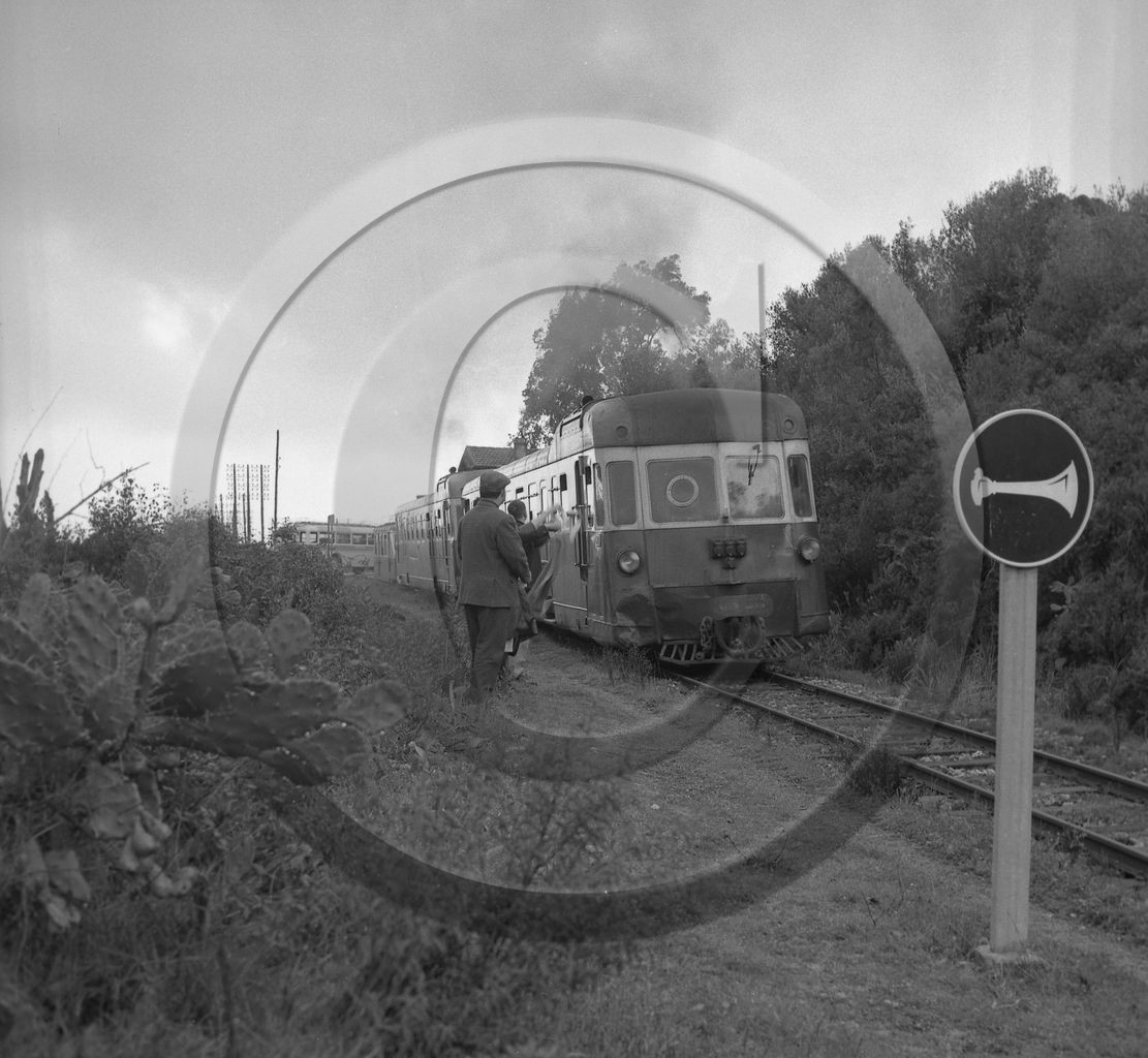 CH 108 AUTORAIL EN CORSE.jpg
