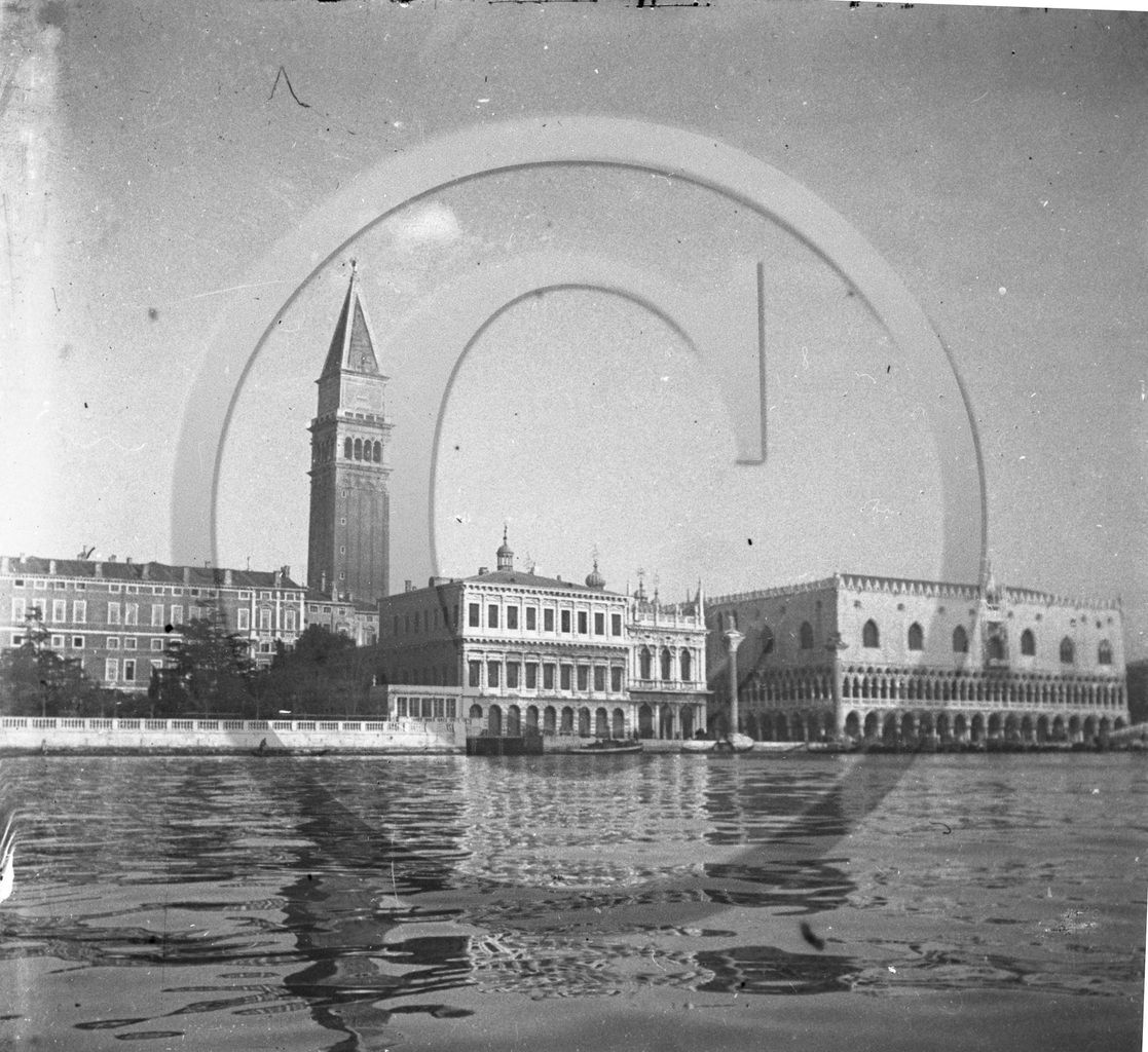 venise  campanile de la basilique st Marc .jpg