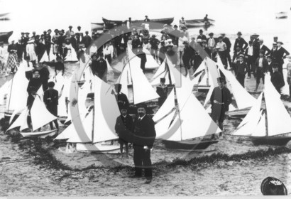 arc 4555 regate bateaux modeles .jpg