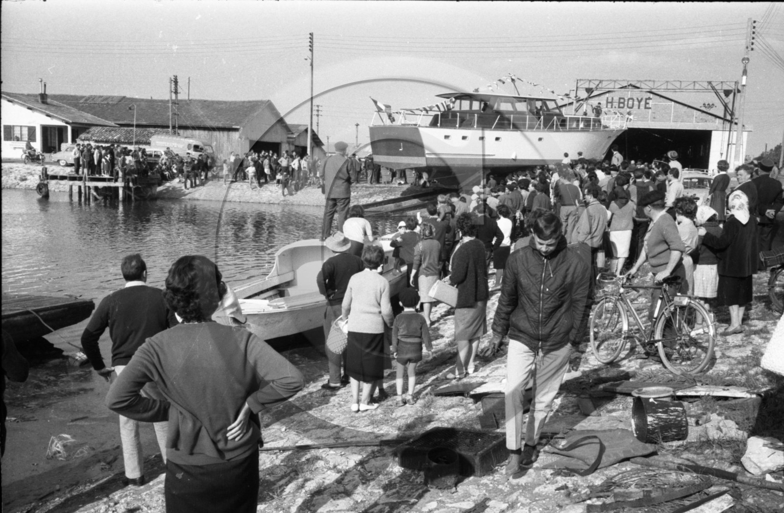 arc 2268 mise à l'eau chantier Boyé port de la Teste 2 juin 1968.jpg