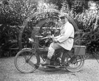 MOV 79  peu etre Alcyon  .jpg